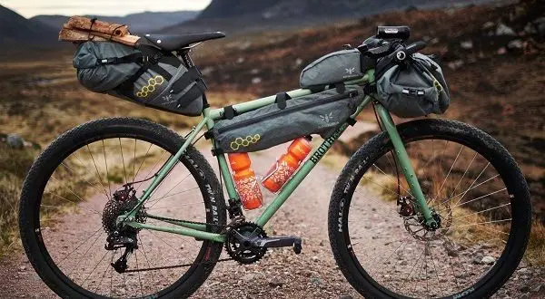 Bikepacking - qué es, ventajas y desventajas de las bolsas para bicicletas