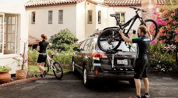 Transportar una bicicleta en coche: formas, cómo hacerlo mejor