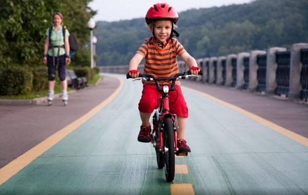 Los beneficios de la bicicleta para los niños
