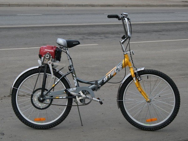 bicicleta con motor de gasolina